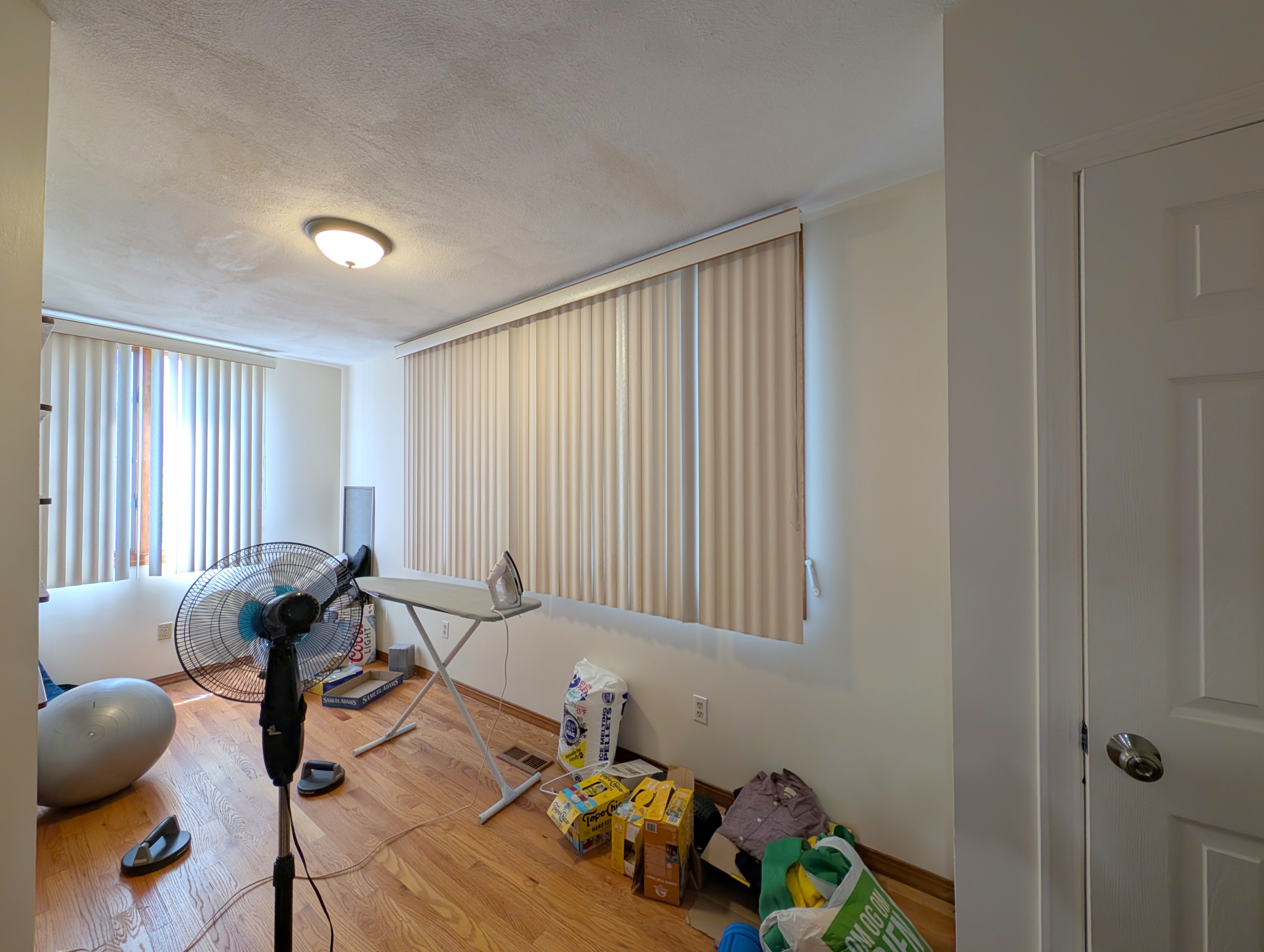 3.5 bed, 2 bath apartment for rent at 15 Hill St Unit 1, West Somerville — photo 11 of 21