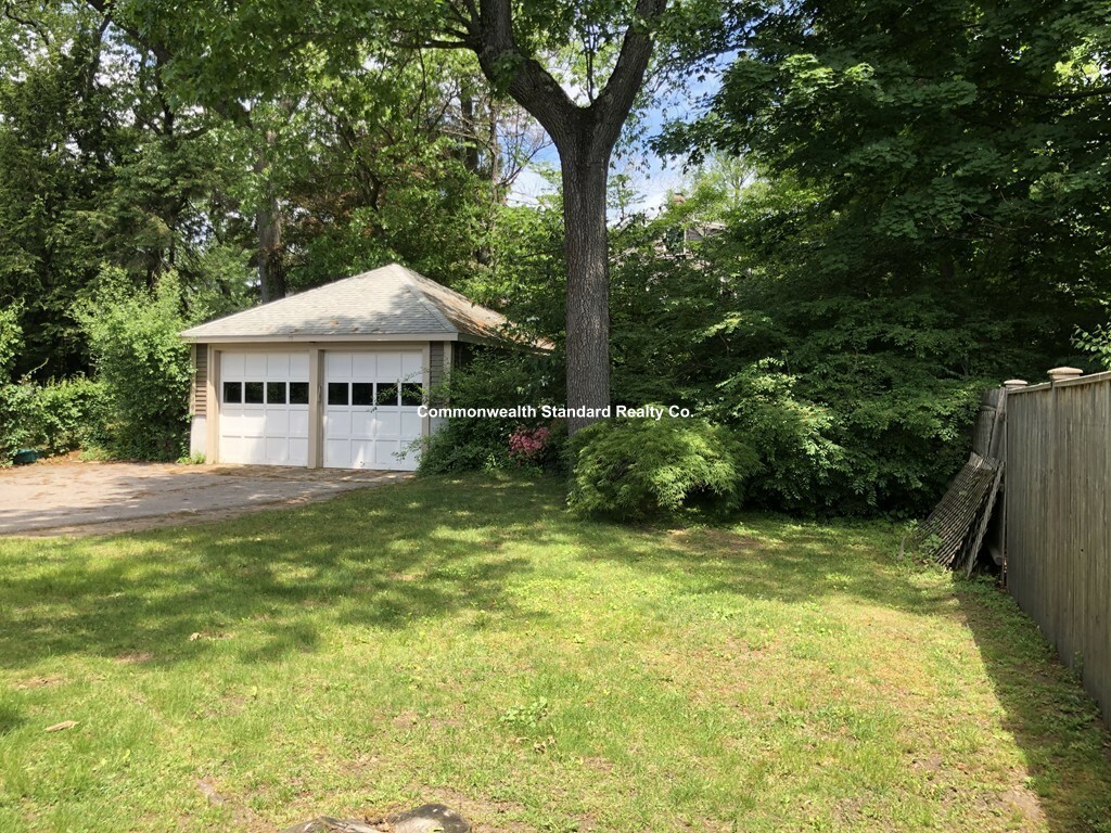 2 bed, 2 bath apartment for rent at 15 Hillside Rd Unit 15, Newton Highlands — photo 20 of 22