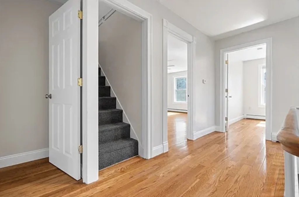 4 bed, 2 bath apartment for rent at 15 Holton Unit 2, Allston — photo 8 of 8