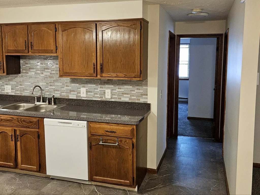 2 bed, 1 bath apartment for rent at 15 Houghton St Unit 7-A, Union Hill — photo 2 of 8