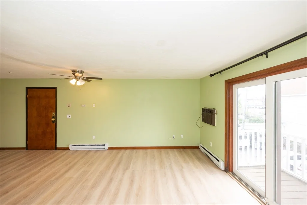 2 bed, 1 bath apartment for rent at 15 Houghton St Unit 9, Worcester — photo 6 of 18