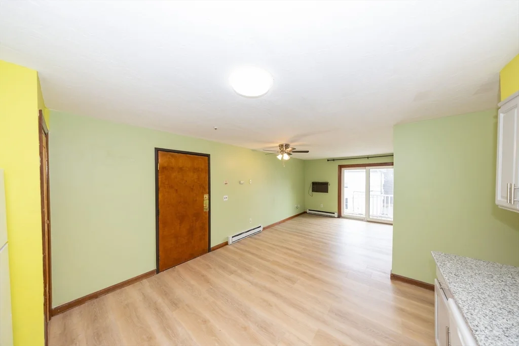 2 bed, 1 bath apartment for rent at 15 Houghton St Unit 9, Worcester — photo 7 of 18