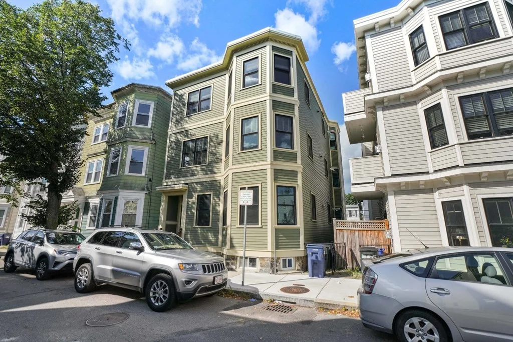 3 bed, 2 bath apartment for rent at 15 Howell St Unit 1, Dorchester — photo 31 of 33