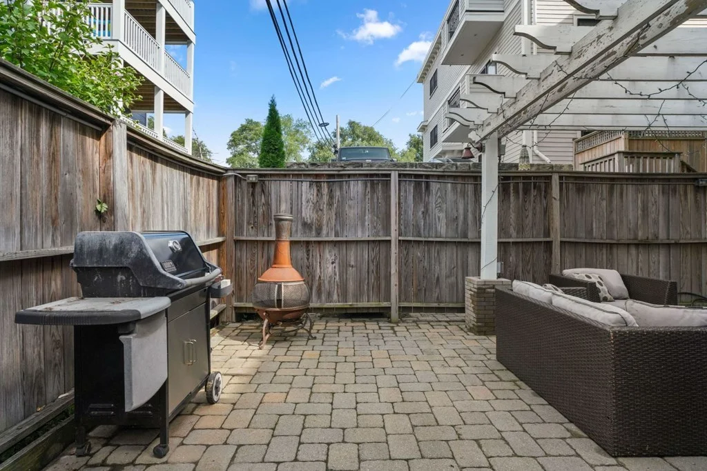 3 bed, 2 bath apartment for rent at 15 Howell St Unit 1, Dorchester — photo 25 of 33