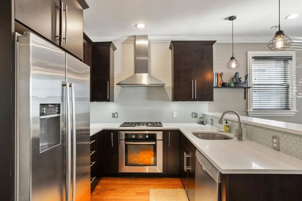 3 bed, 2 bath apartment for rent at 15 Howell St Unit 1, Dorchester — photo 2 of 33