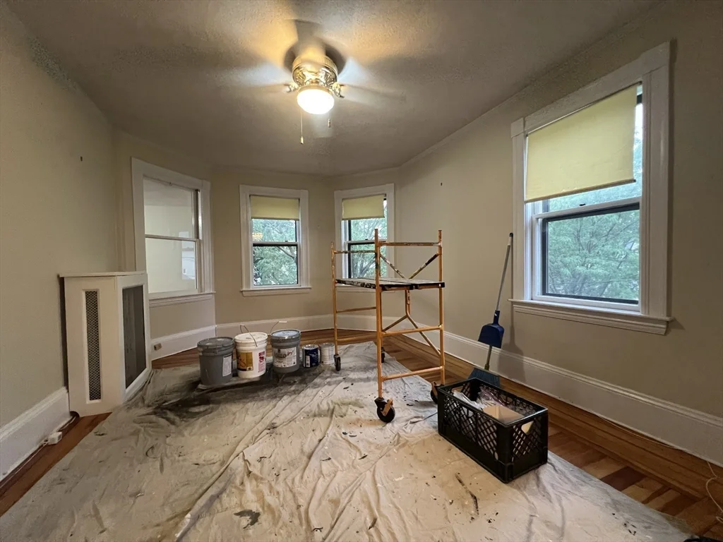 2 bed, 1 bath apartment for rent at 15 Hull St Unit 2, Belmont — photo 5 of 24