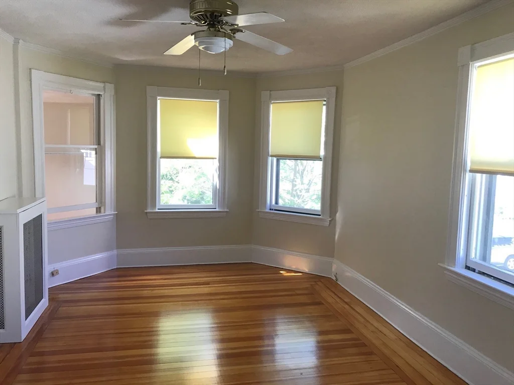 2 bed, 1 bath apartment for rent at 15 Hull St Unit 2, Belmont — photo 6 of 24