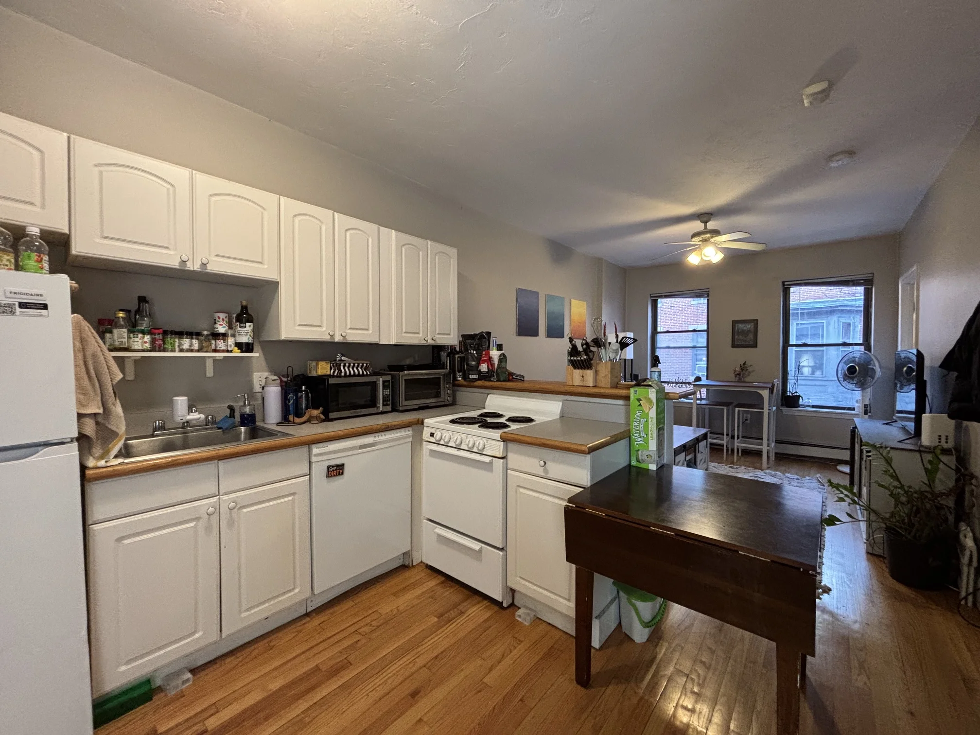 2 bed, 1 bath apartment for rent at 15 Irving St Unit 2, Beacon Hill — photo 2 of 11