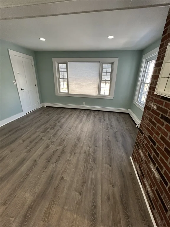 3 bed, 1 bath apartment for rent at 15 Jefferson St Unit 1, Taunton — photo 4 of 8