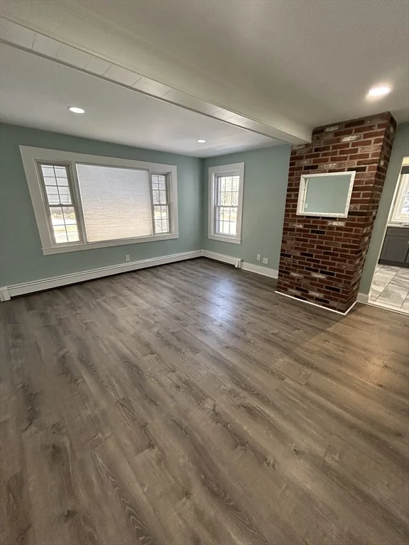 3 bed, 1 bath apartment for rent at 15 Jefferson St Unit 1, Taunton — photo 3 of 8