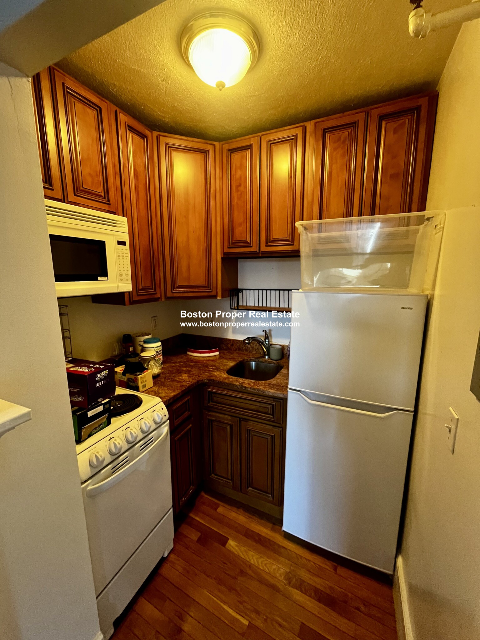 1 bed, 1 bath apartment for rent at 15 Joy St Unit 4, Beacon Hill — photo 5 of 8