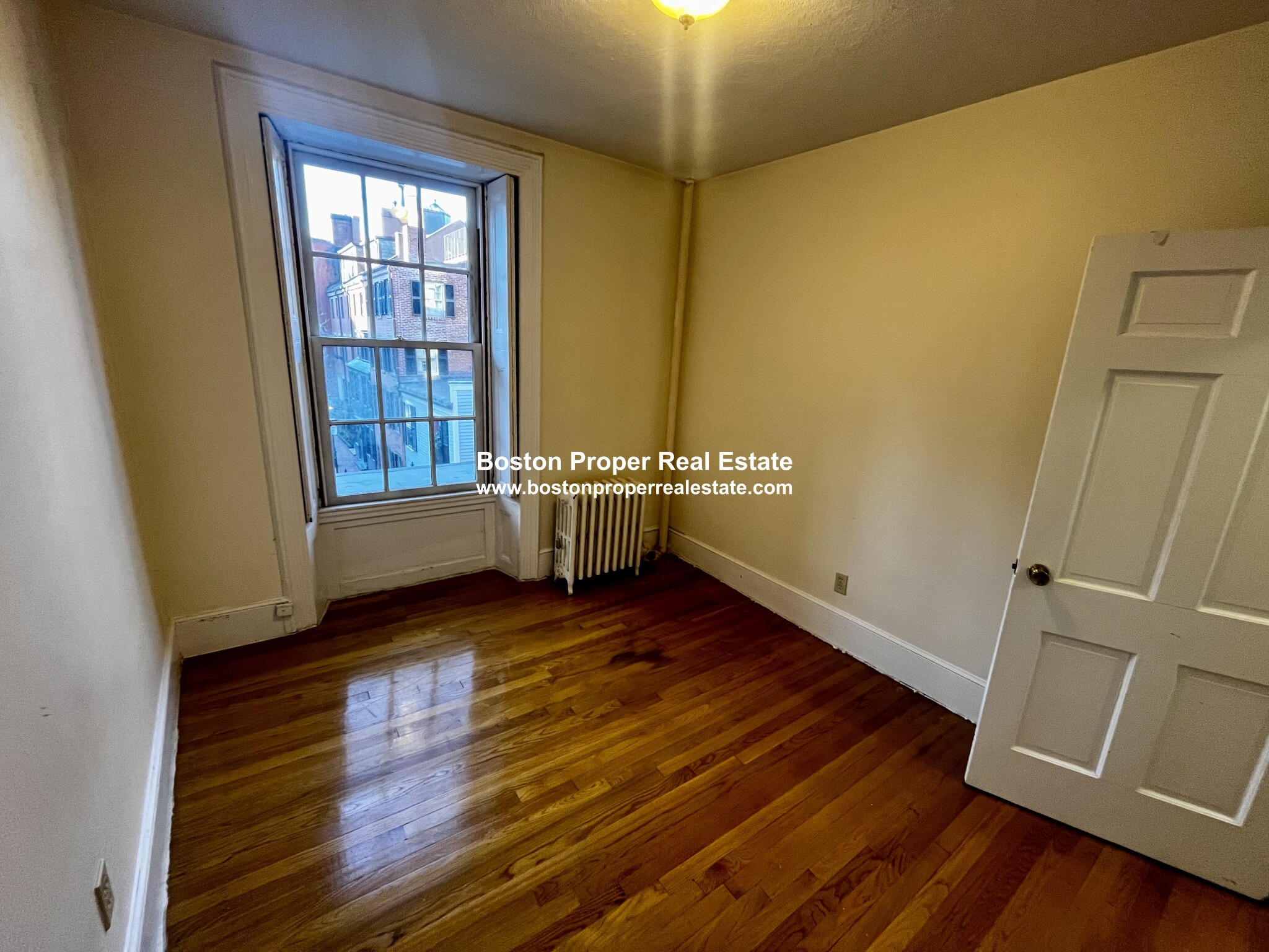 1 bed, 1 bath apartment for rent at 15 Joy St Unit 4, Beacon Hill — photo 3 of 8