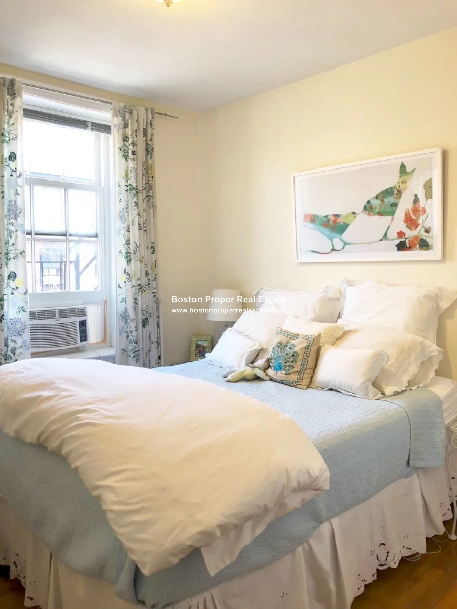 1 bed, 1 bath apartment for rent at 15 Joy St Unit 7, Beacon Hill — photo 5 of 8