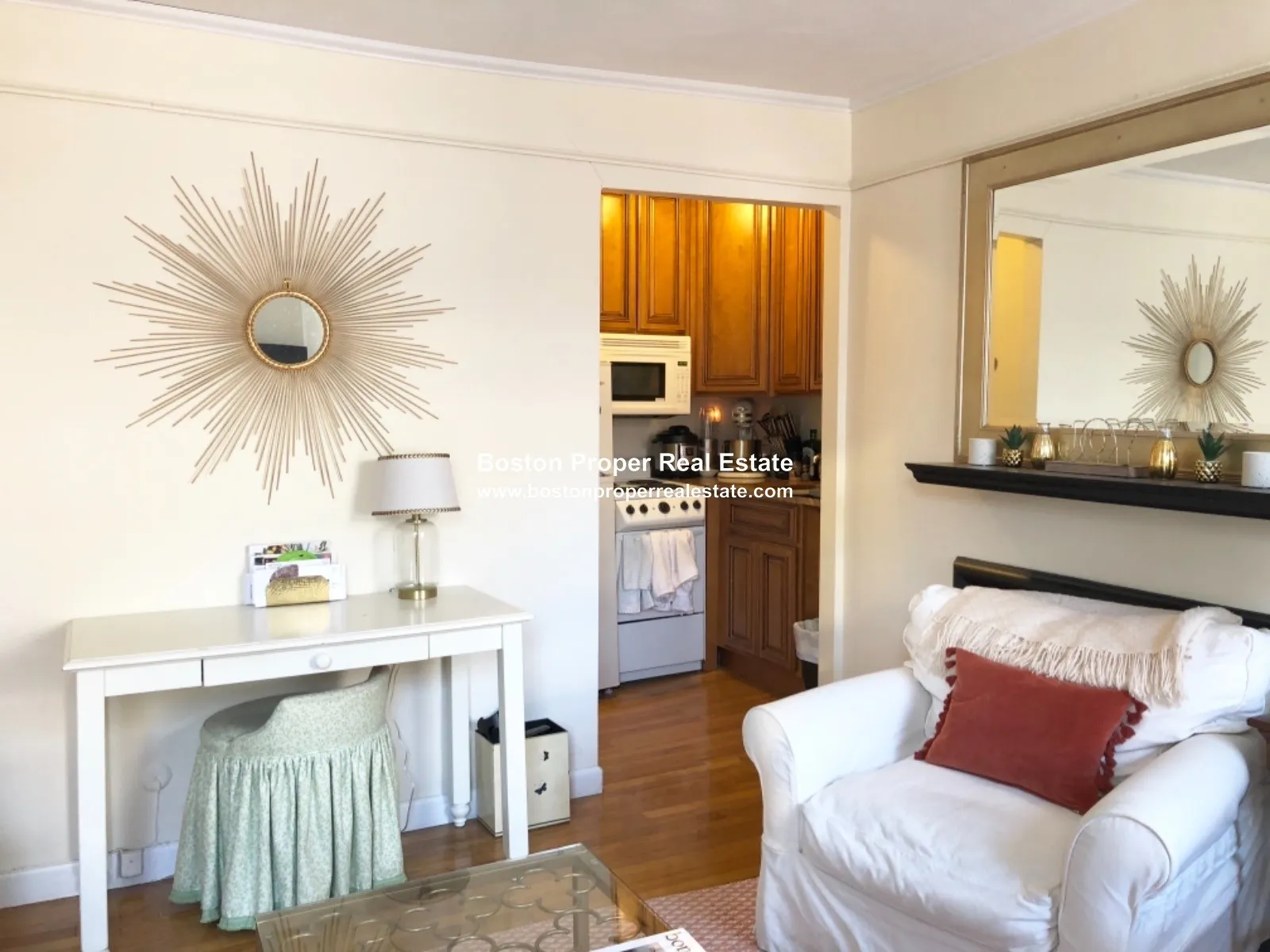 1 bed, 1 bath apartment for rent at 15 Joy St Unit 7, Beacon Hill — photo 4 of 8