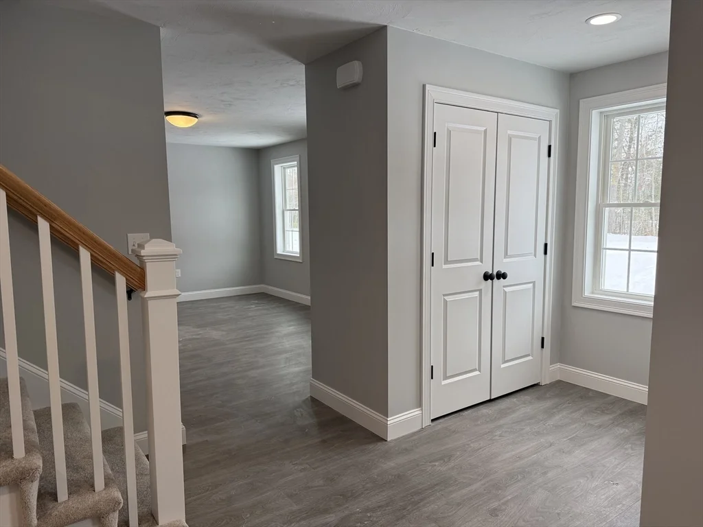 4 bed, 2 bath apartment for rent at 15 Kashmir's Way Unit 15, Middleboro — photo 3 of 30