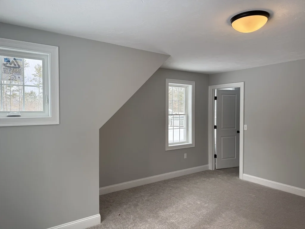 4 bed, 2 bath apartment for rent at 15 Kashmir's Way Unit 15, Middleboro — photo 25 of 30