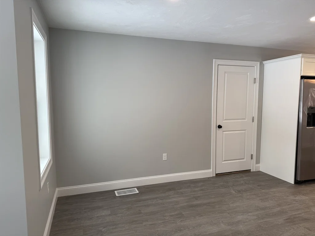 4 bed, 2 bath apartment for rent at 15 Kashmir's Way Unit 15, Middleboro — photo 8 of 30