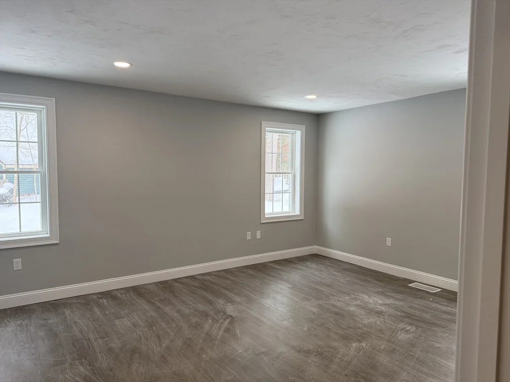 4 bed, 2 bath apartment for rent at 15 Kashmir's Way Unit 15, Middleboro — photo 12 of 30