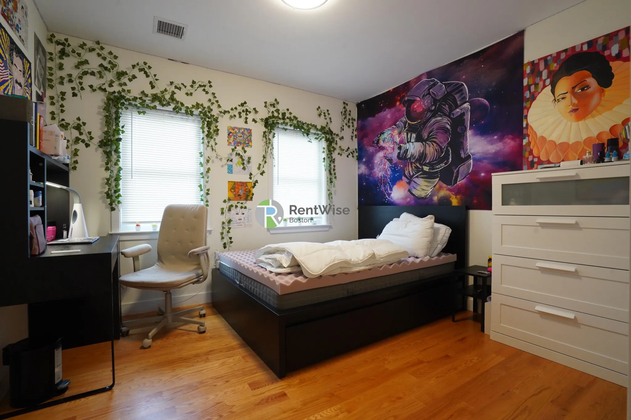 3 bed, 1 bath apartment for rent at 15 Kelley Ct Unit 3, Allston — photo 17 of 21