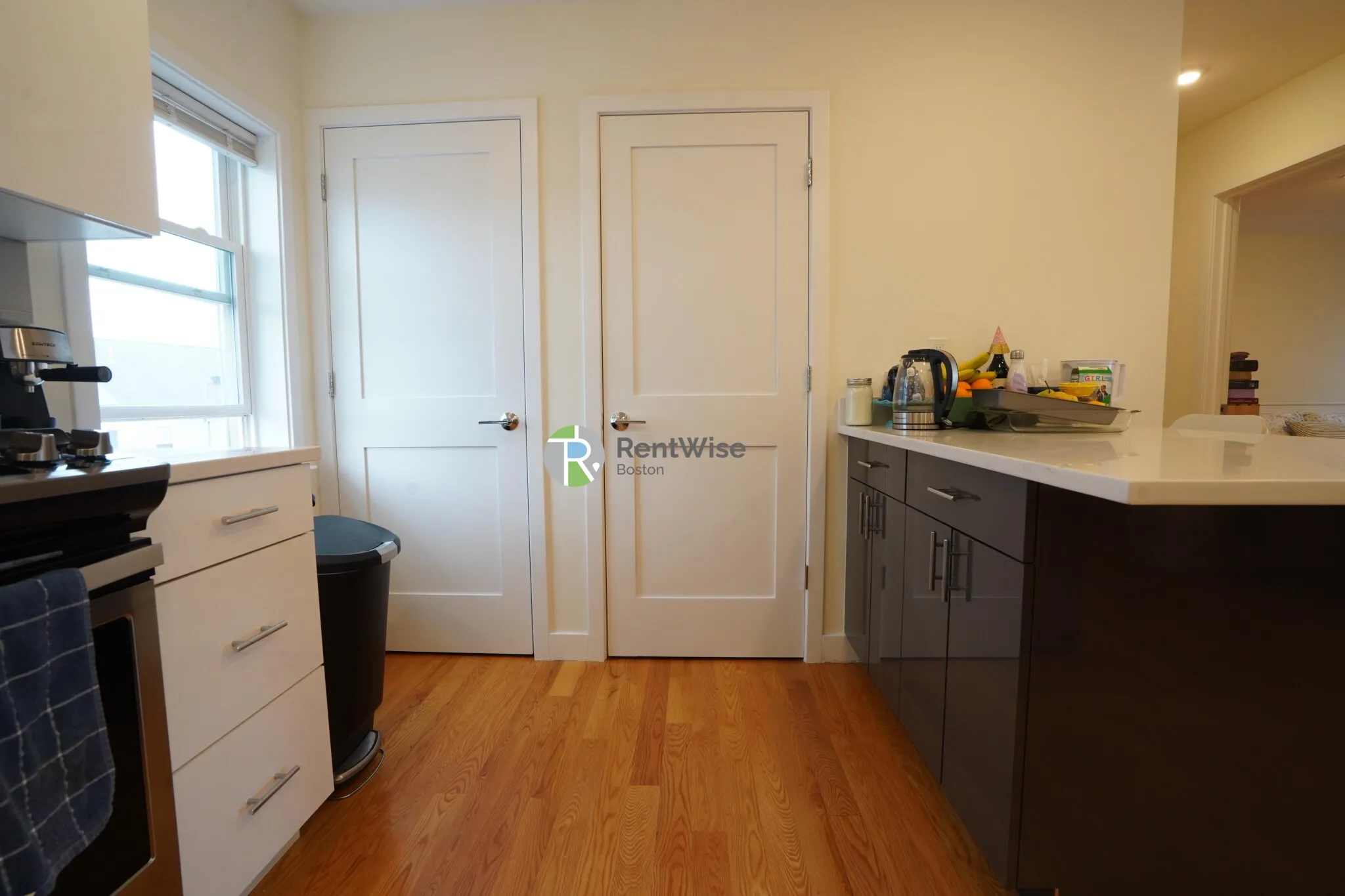 3 bed, 1 bath apartment for rent at 15 Kelley Ct Unit 3, Allston — photo 9 of 21