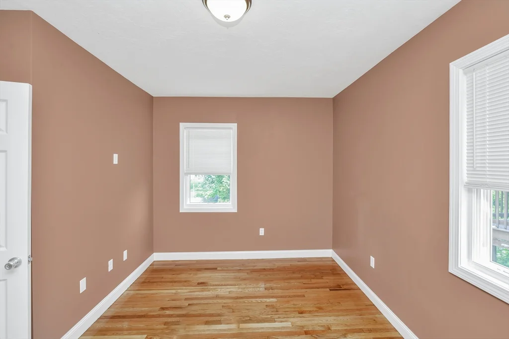 3 bed, 1 bath apartment for rent at 15 Kenberma Rd Unit 2, Dorchester — photo 11 of 19