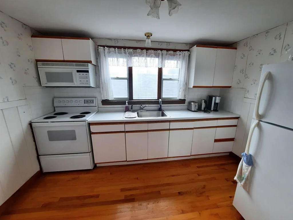 2 bed, 1 bath apartment for rent at 15 Kenilworth St Unit 15, Scituate — photo 10 of 10