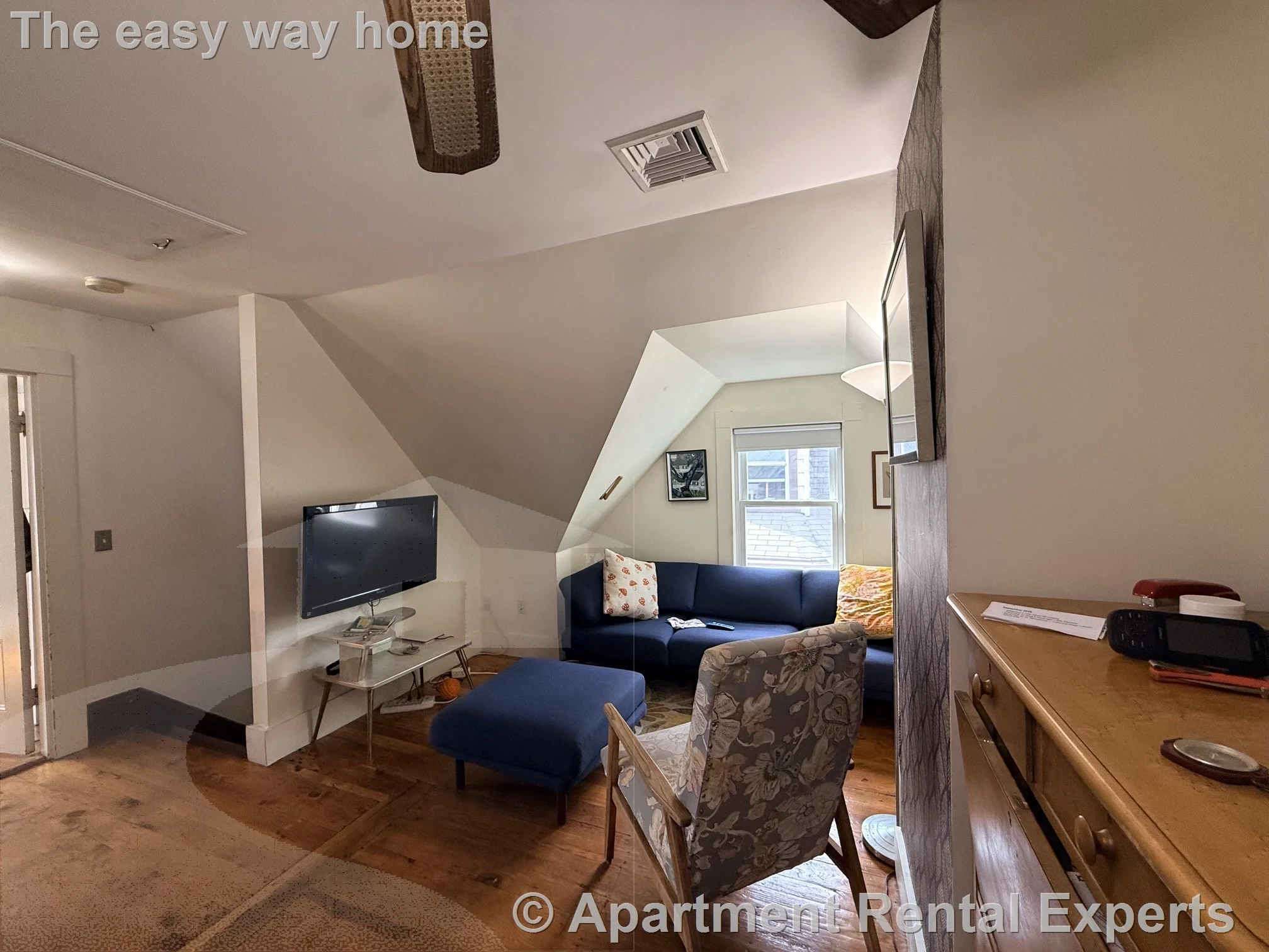 1 bed, 1 bath apartment for rent at 15 Knapp St Unit 3, Union Square — photo 3 of 9
