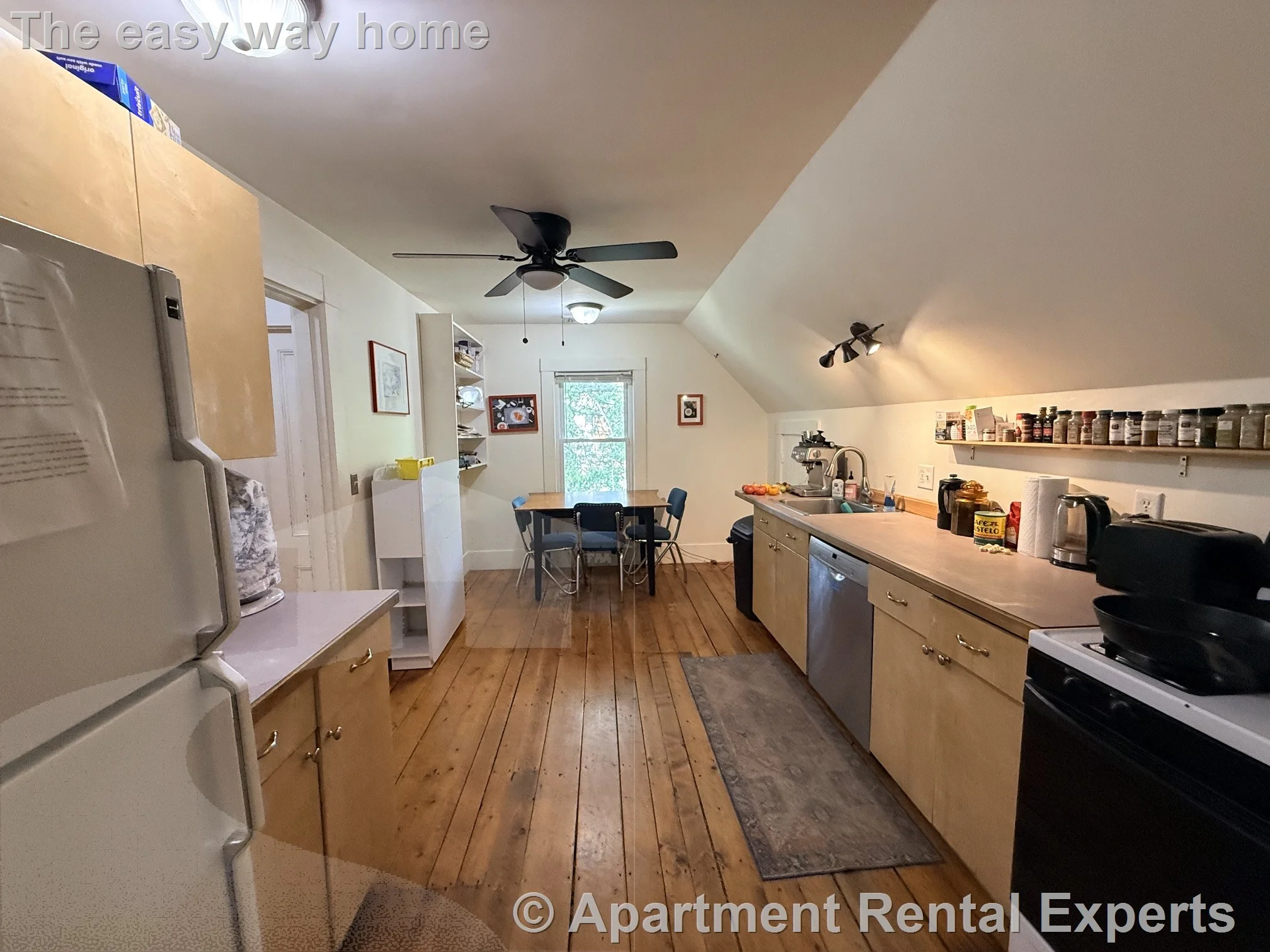 1 bed, 1 bath apartment for rent at 15 Knapp St Unit 3, Union Square — photo 1 of 9