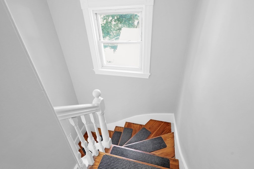 2 bed, 1 bath apartment for rent at 15 Knoll Unit 2, Roslindale — photo 14 of 23
