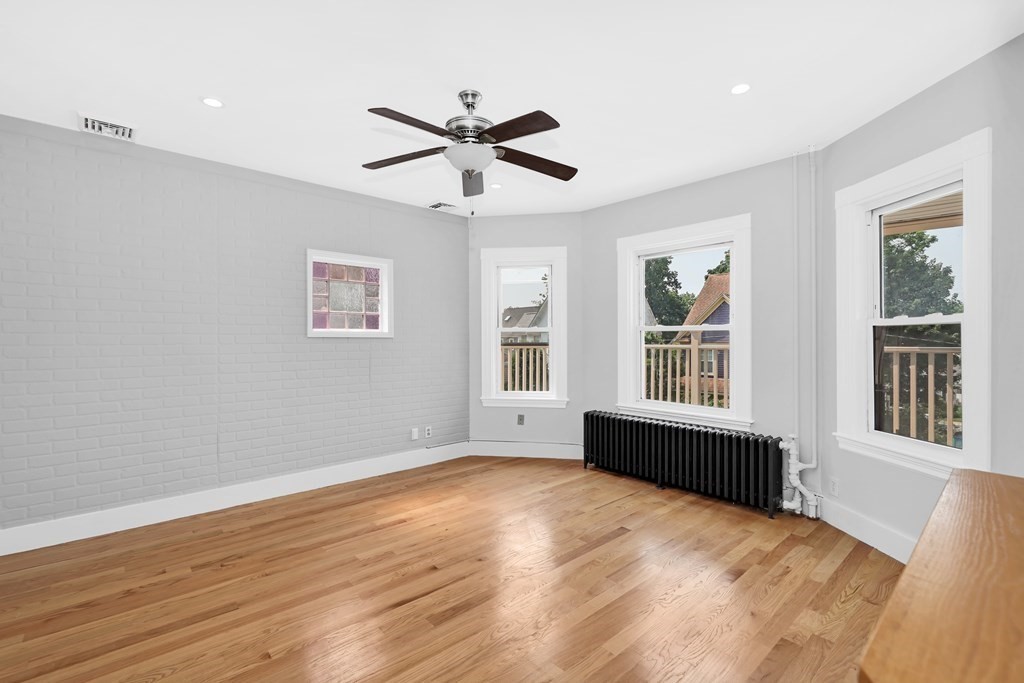 2 bed, 1 bath apartment for rent at 15 Knoll Unit 2, Roslindale — photo 7 of 23