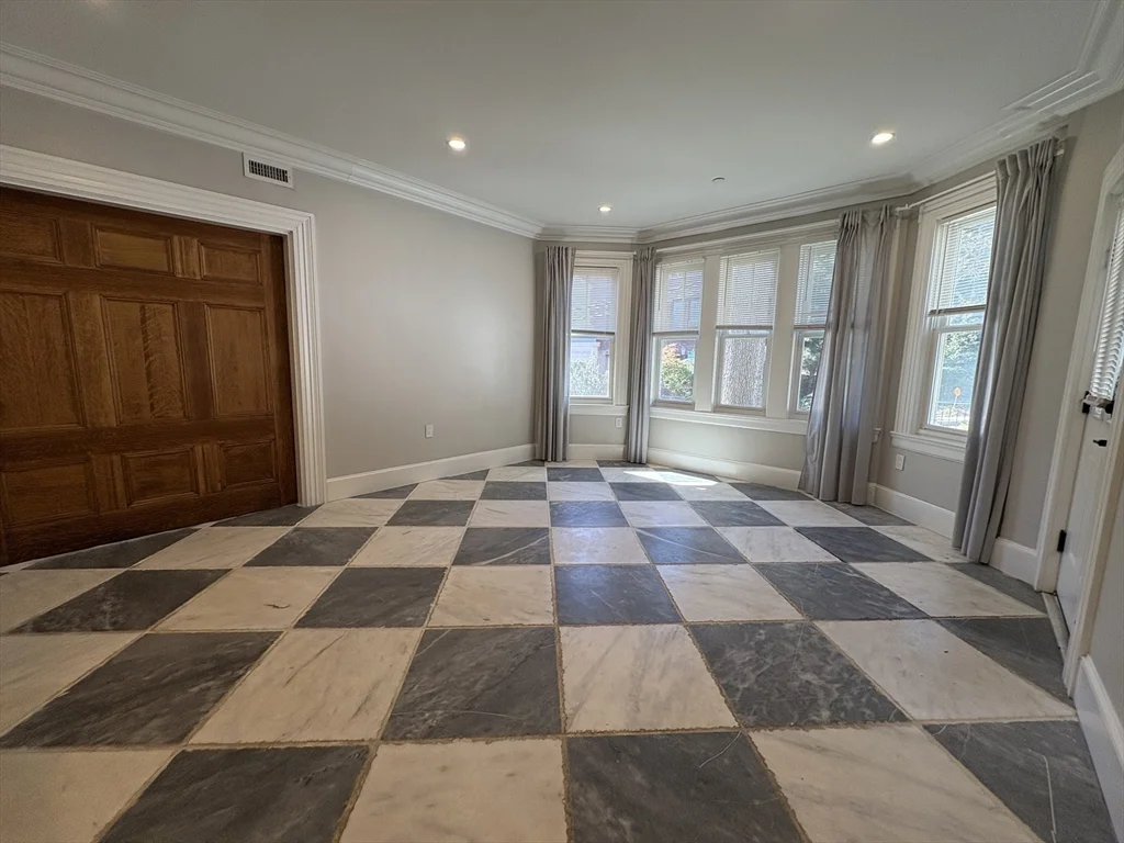 2 bed, 1 bath apartment for rent at 15 Lanark Rd Unit G, Brighton — photo 8 of 30