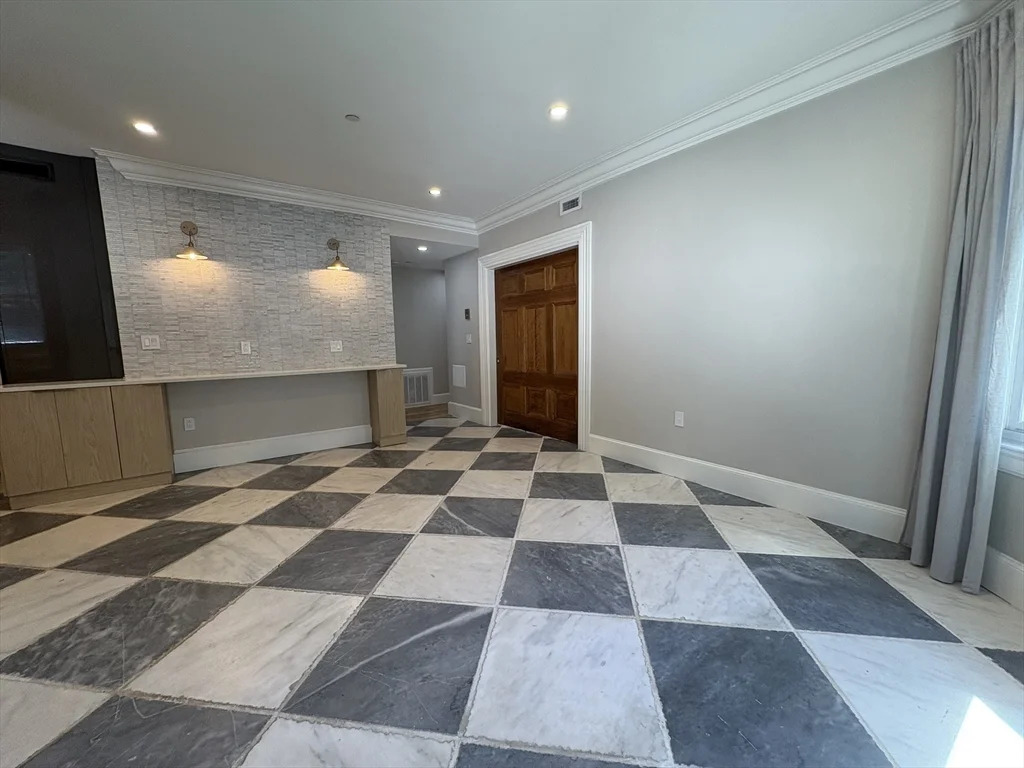2 bed, 1 bath apartment for rent at 15 Lanark Rd Unit G, Brighton — photo 10 of 30
