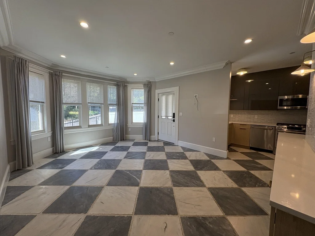 2 bed, 1 bath apartment for rent at 15 Lanark Rd Unit G, Brighton — photo 12 of 30