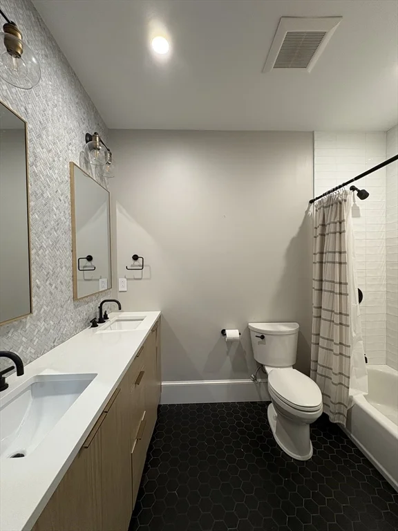 2 bed, 1 bath apartment for rent at 15 Lanark Rd Unit G, Brighton — photo 26 of 30