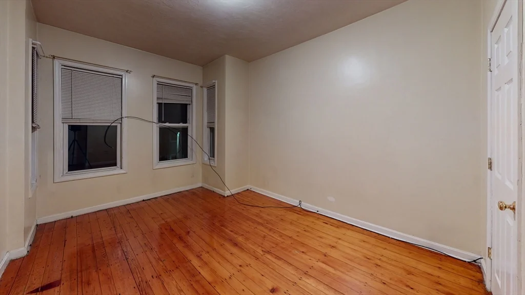 3 bed, 1 bath apartment for rent at 15 Langdon St Unit 17-2, Roxbury — photo 4 of 6