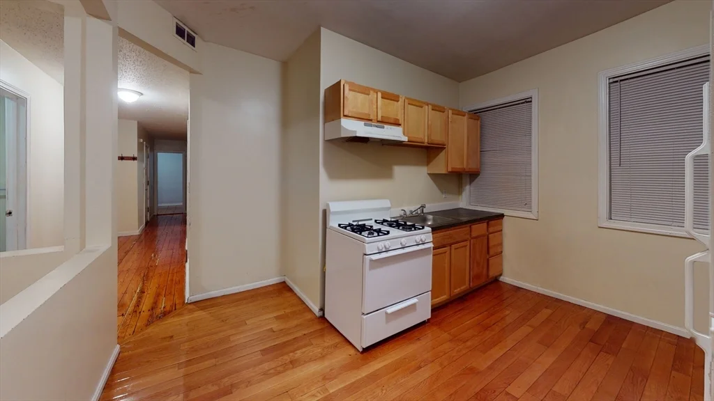 3 bed, 1 bath apartment for rent at 15 Langdon St Unit 17-2, Roxbury