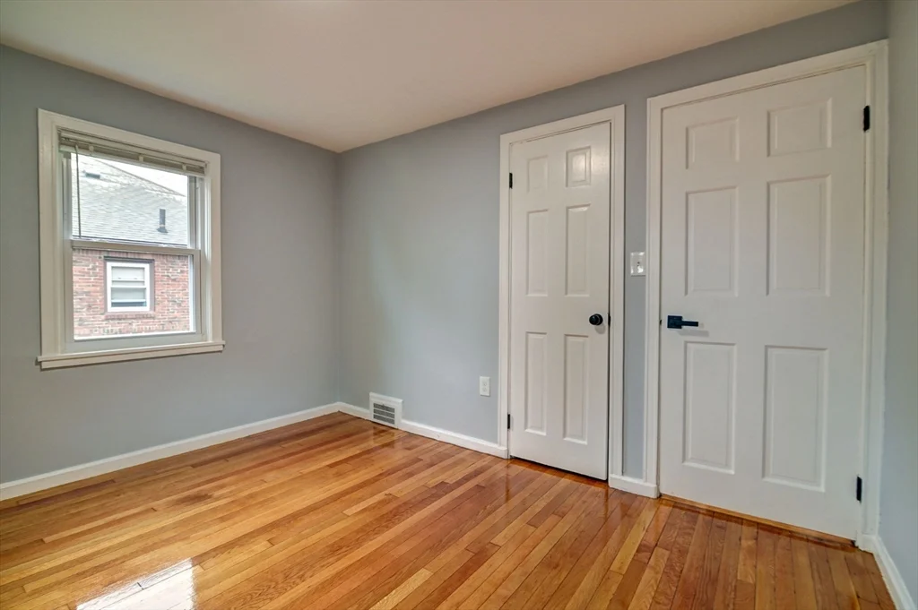 2 bed, 1 bath apartment for rent at 15 Langley Circle Unit 2, Quincy — photo 7 of 26