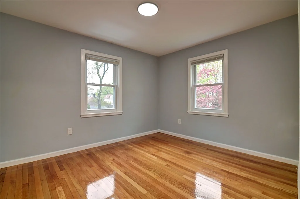 2 bed, 1 bath apartment for rent at 15 Langley Circle Unit 2, Quincy — photo 5 of 26