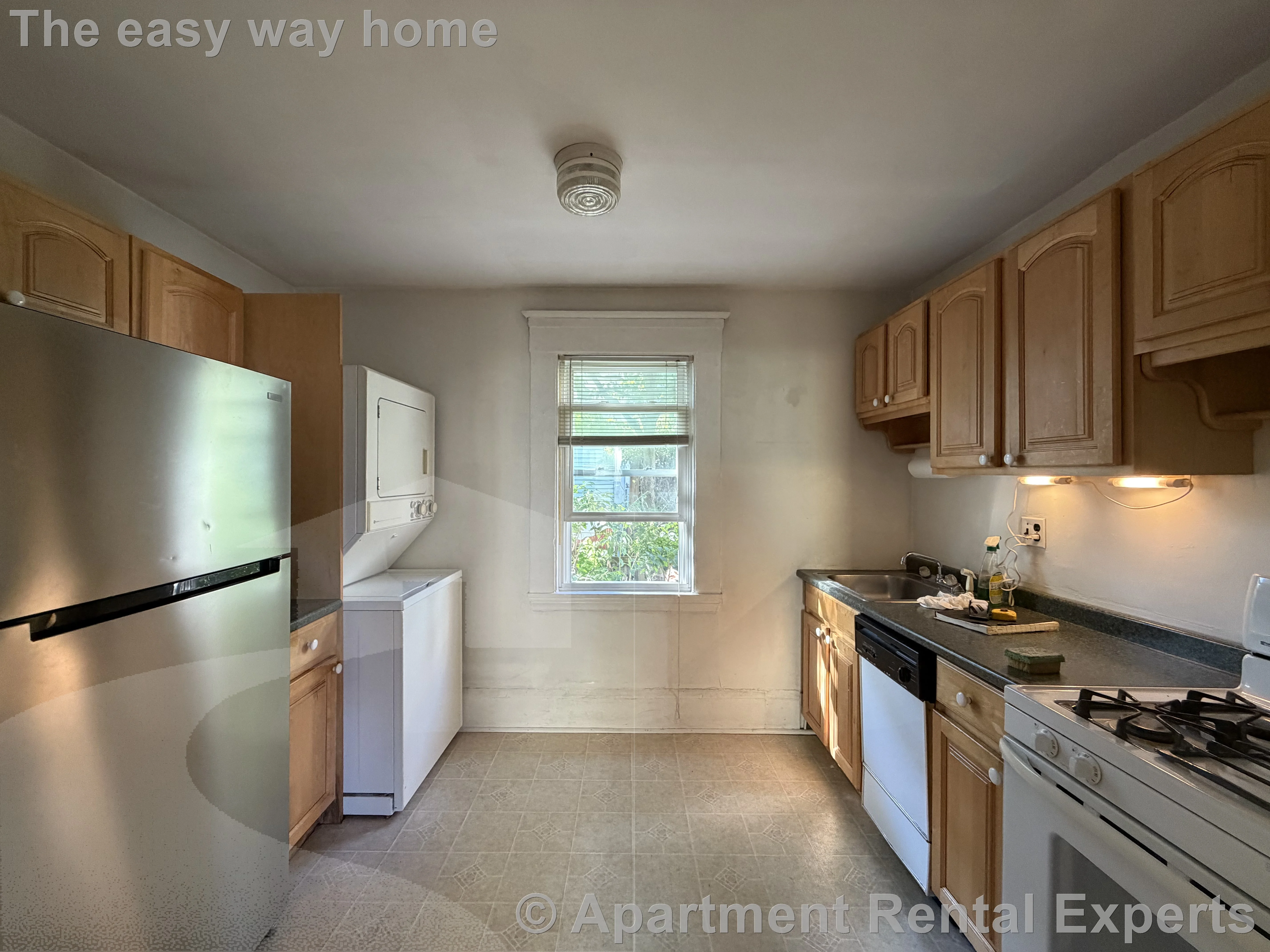 1 bed, 1 bath apartment for rent at 15 Laurel St, Cambridgeport — photo 1 of 12