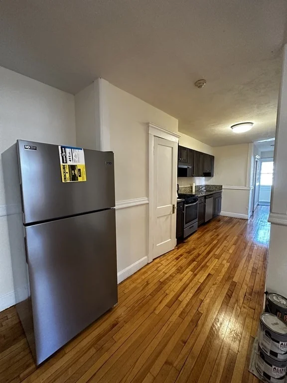 3 bed, 1 bath apartment for rent at 15 Leach Unit 1, Salem — photo 1 of 20