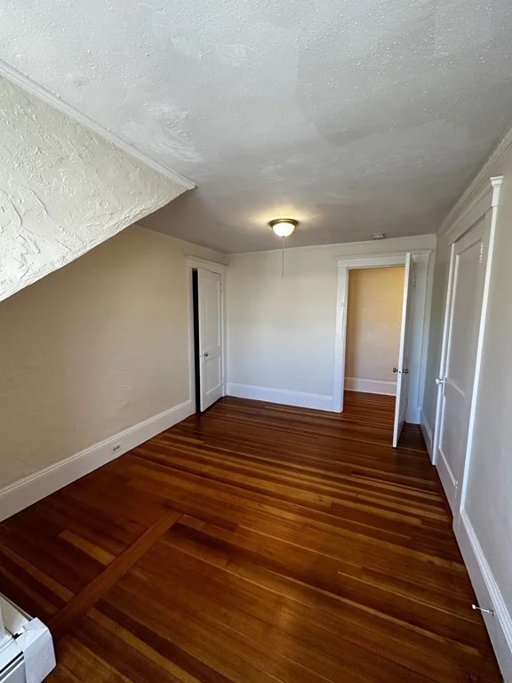 3 bed, 1 bath apartment for rent at 15 Leach Unit 3R, Salem — photo 12 of 17