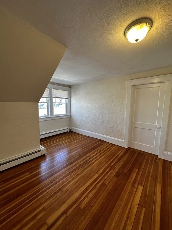 3 bed, 1 bath apartment for rent at 15 Leach Unit 3R, Salem — photo 4 of 17