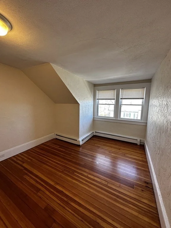 3 bed, 1 bath apartment for rent at 15 Leach Unit 3R, Salem — photo 5 of 17