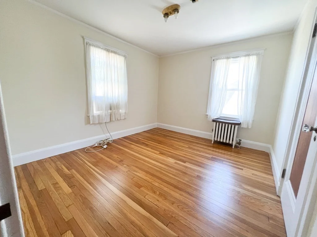 4 bed, 1 bath apartment for rent at 15 Ledyard Unit 15, Wellesley — photo 12 of 19