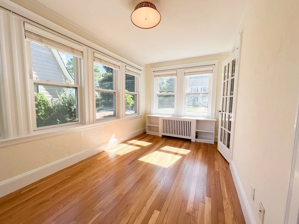 4 bed, 1 bath apartment for rent at 15 Ledyard Unit 15, Wellesley — photo 6 of 19