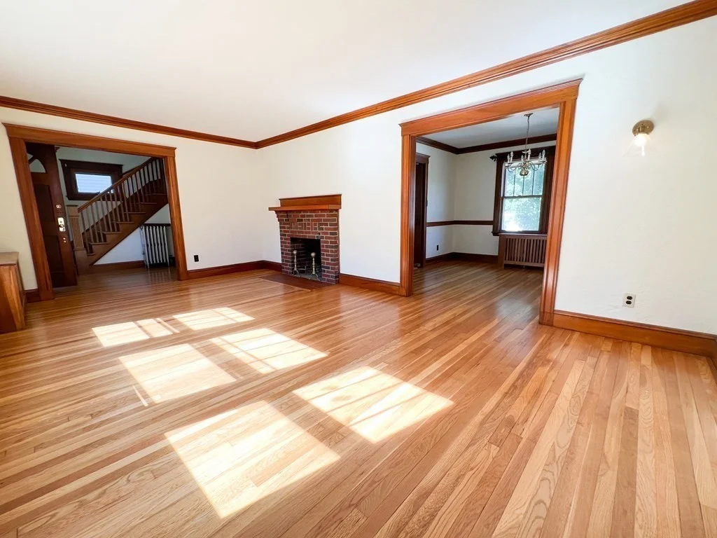 4 bed, 1 bath apartment for rent at 15 Ledyard Unit 15, Wellesley — photo 4 of 19