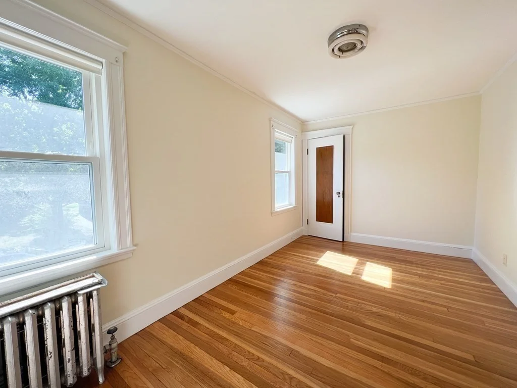 4 bed, 1 bath apartment for rent at 15 Ledyard Unit 15, Wellesley — photo 11 of 19