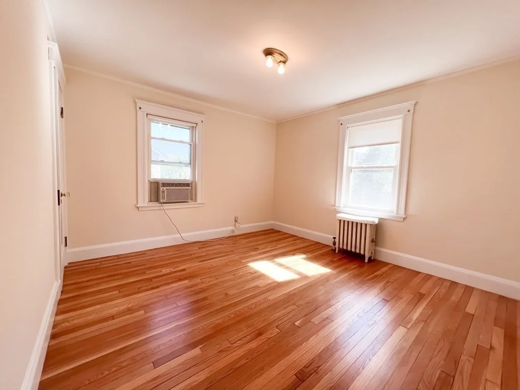 4 bed, 1 bath apartment for rent at 15 Ledyard Unit 15, Wellesley — photo 13 of 19