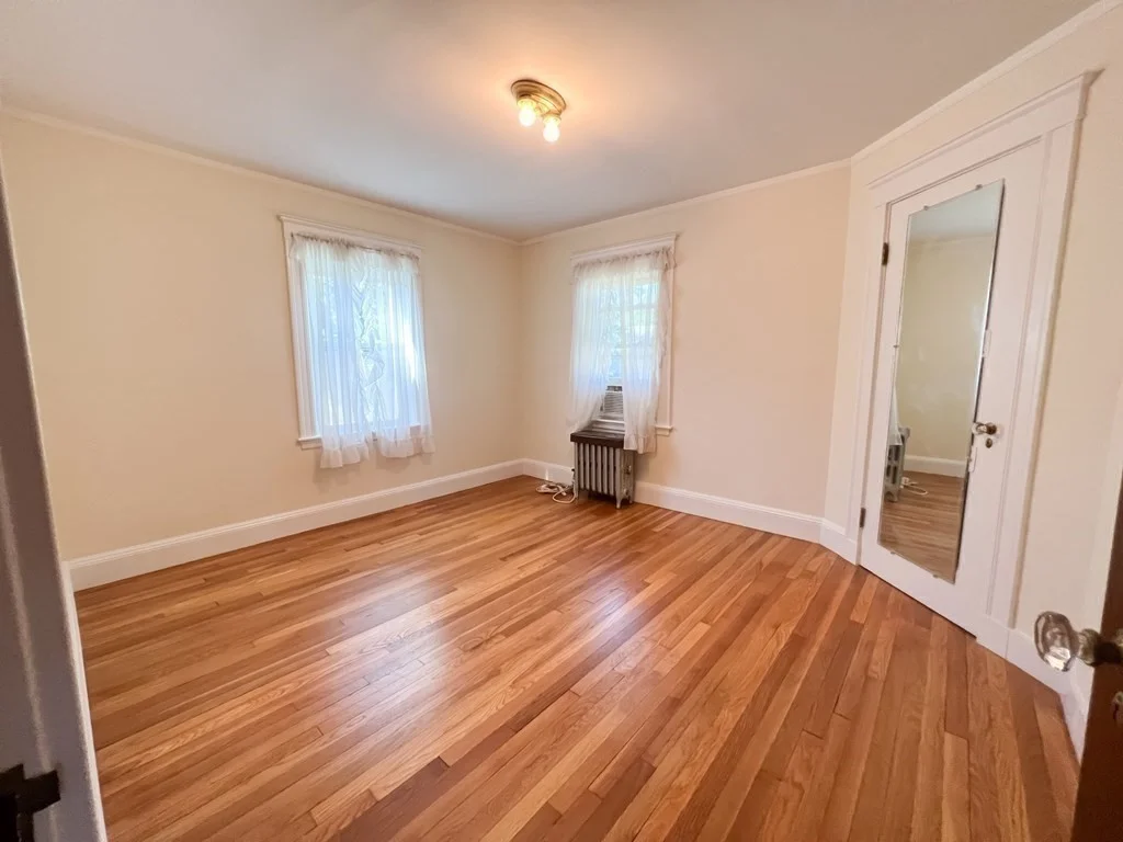 4 bed, 1 bath apartment for rent at 15 Ledyard Unit 15, Wellesley — photo 14 of 19