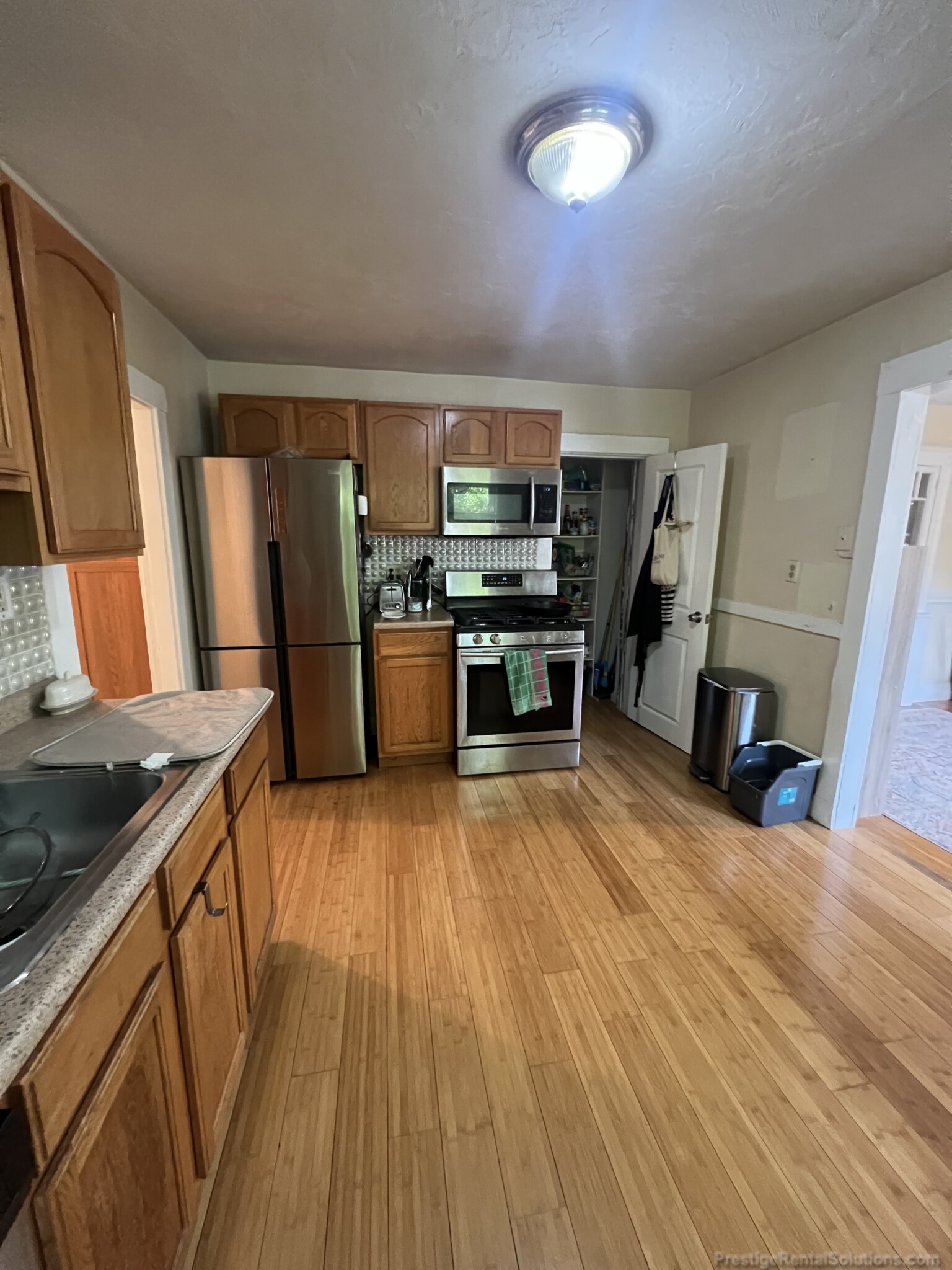 1 bed, 1 bath apartment for rent at 15 Lee St Unit 2L, Jamaica Plain — photo 6 of 14